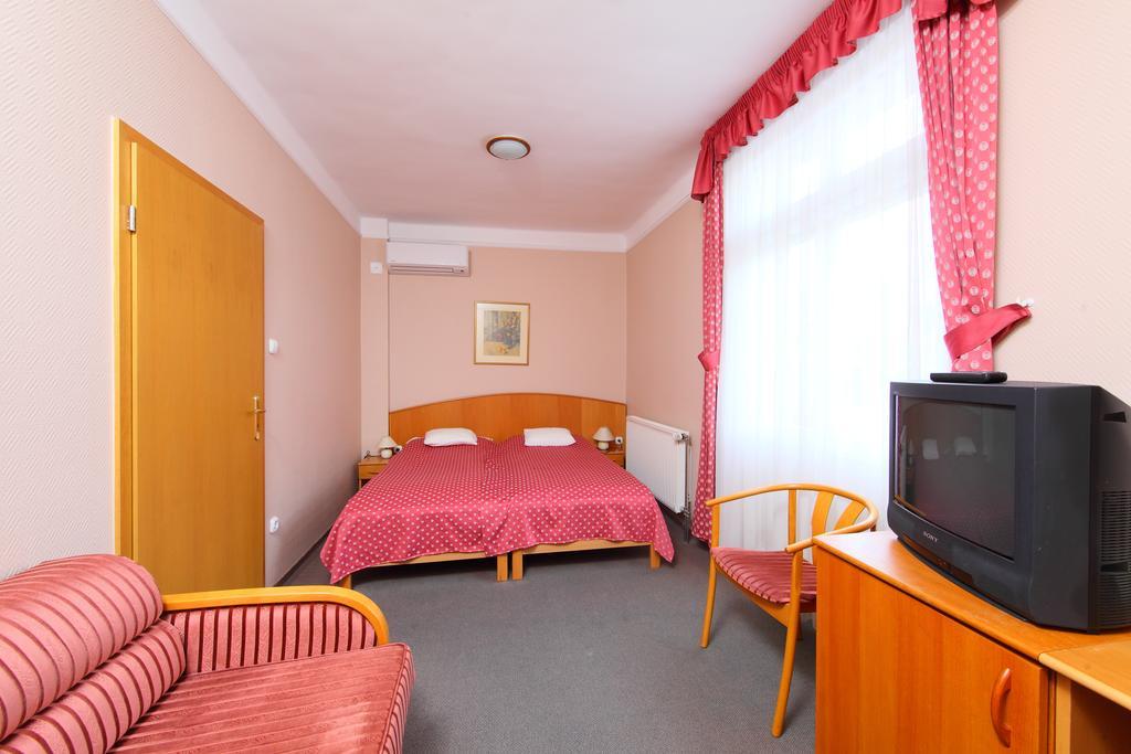 Hotel Blaha Lujza Балатонфюред Номер фото
