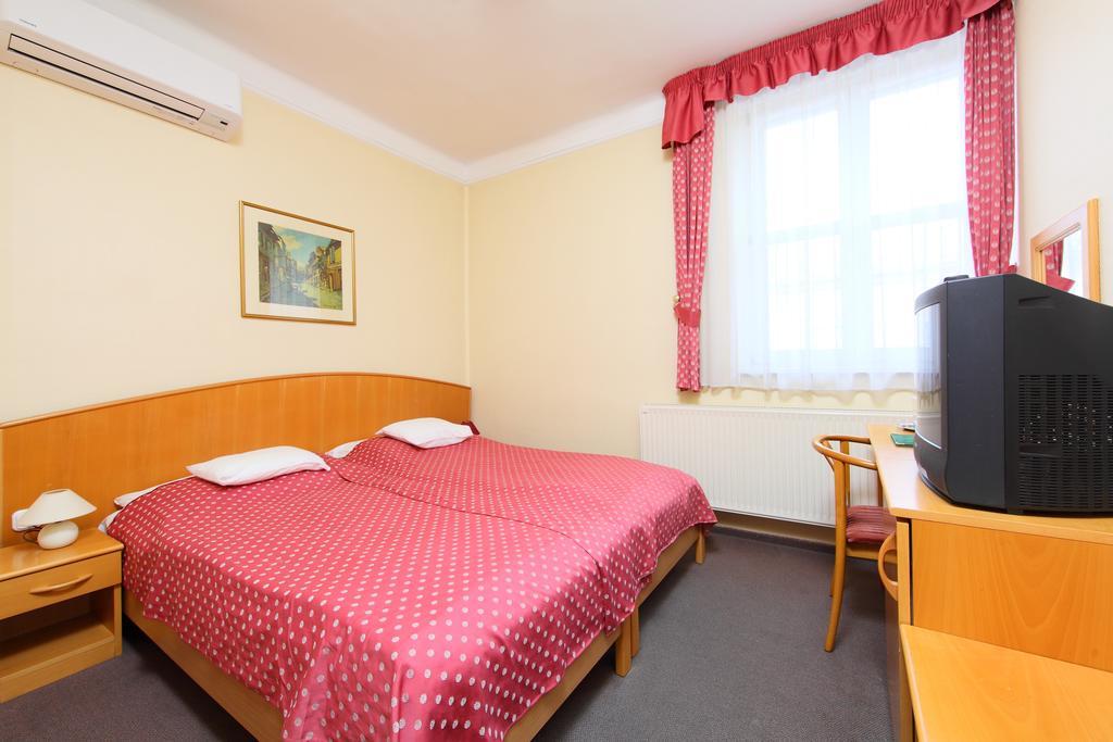 Hotel Blaha Lujza Балатонфюред Номер фото